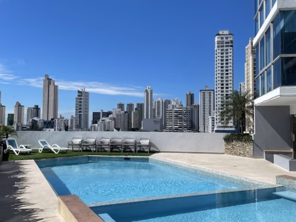 Imagen 1 de Apartamento amoblado en alquiler cerca del Parque Omar