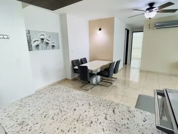 Imagen 7 de Apartamento amoblado en alquiler cerca del Parque Omar
