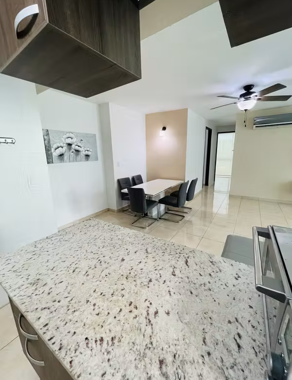 Imagen 7 de Apartamento amoblado en alquiler cerca del Parque Omar