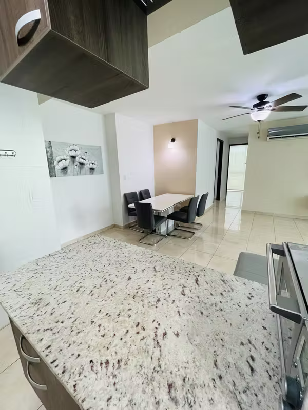 Imagen 7 de Apartamento amoblado en alquiler cerca del Parque Omar