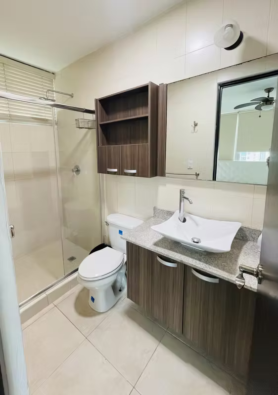 Imagen 13 de Apartamento amoblado en alquiler cerca del Parque Omar