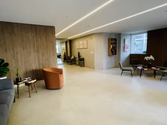 Área común interior con mobiliario